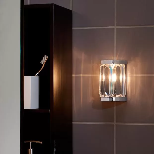Quartz bathroom wall light